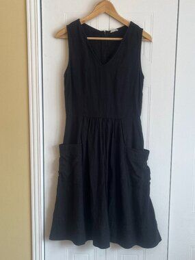 Naïf Montréal 100%  ELSA Linen Sleeveless V-Neck Dress - Black - EUC